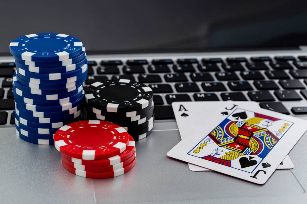 Vorteile der besten Online-Pokerseiten 2025
